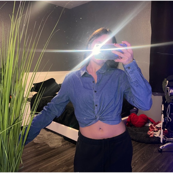 Denim button up cropped long sleeve shirt - Picture 6 of 7